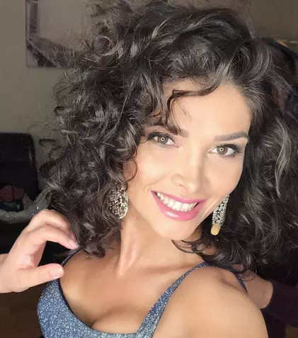 Alina Pușcaș s-a accidentat în cadrul unei ședințe foto. Prezentatoarea tv a ajuns la spital