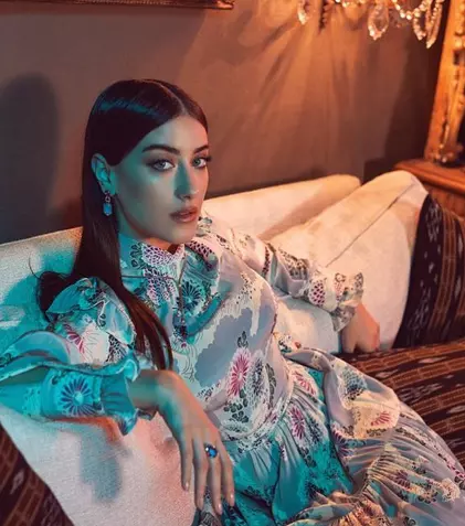 Hazal Kaya și-a arătat băiețelul pe rețelele de socializare. Cum arată micuțul Ali