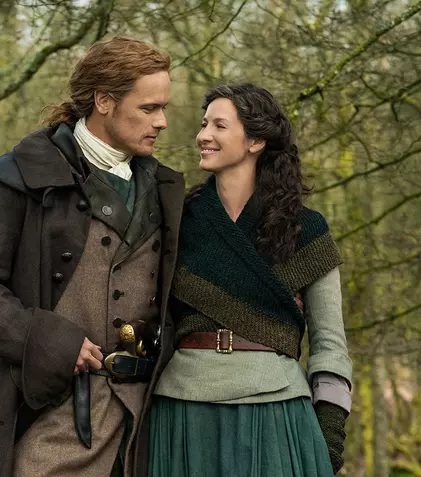 Producția sezonului 6 din „Străina”/„Outlander”, amânată până la toamnă