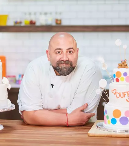 Interviu cu patiserul Duff Goldman (TLC): „Ciocolata e un ingredient cu adevărat misterios”