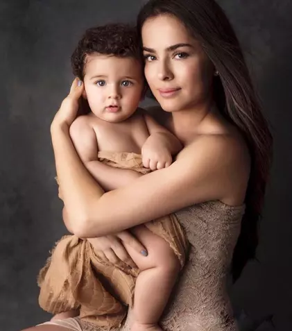 Danna Garcia s-a vindecat de coronavirus. Cum a fost întâlnirea cu fiul ei