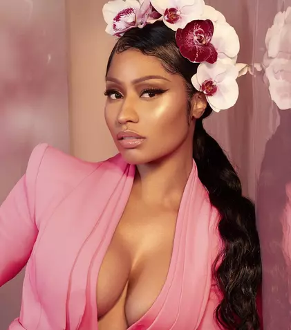 Cântăreaţa americană de rap Nicky Minaj a anunţat că este însărcinată