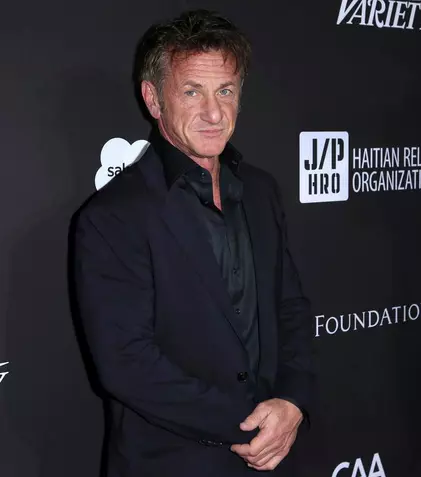 Sean Penn s-a căsătorit a treia oară. Cine este noua soție a actorului