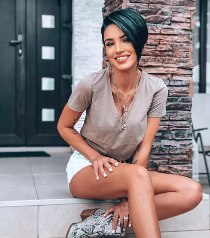 Adelina Pestrițu a fost diagnosticată cu Covid-19. Ce simptome are