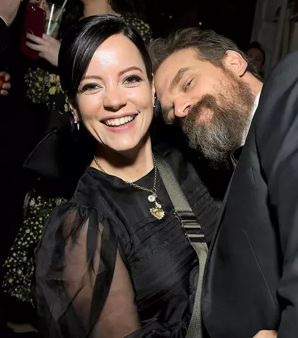 David Harbour, cunoscut din „Stranger Things”, s-a căsătorit cu Lily Allen în Las Vegas