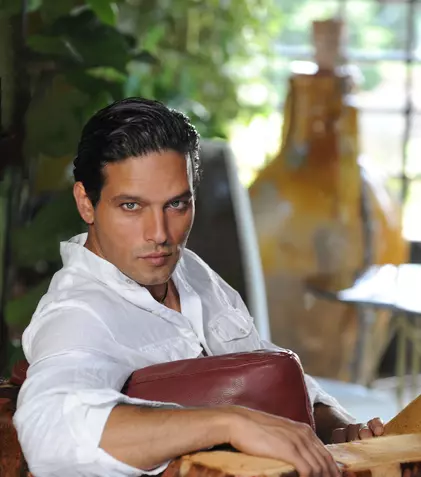 N-a mai putut trăi în minciună: actorul Gabriel Garko a mărturisit că e homosexual