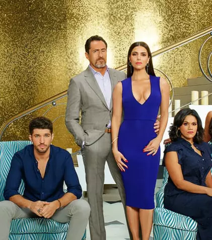 Antena 1 va difuza un serial produs de Eva Longoria, „Grand Hotel”