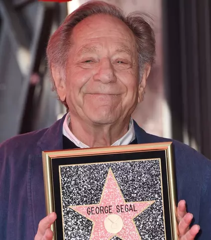 George Segal a murit. Actorul american avea 87 de ani și a murit pe masa de operații