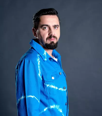 Cosmin Natanticu: „Materia preferată la școală a fost pauza” | INTERVIU