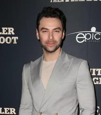 Aidan Turner, vedeta din „Poldark” și din „Hobbitul”, are planuri mari după nuntă! Ce detalii ies la iveală