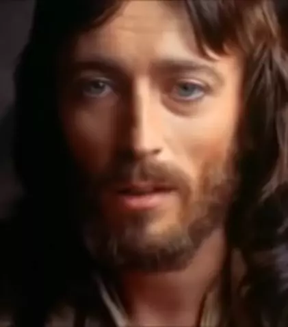 Cum arată în prezent Robert Powell, actorul care l-a jucat pe Iisus în miniseria „Iisus din Nazareth”