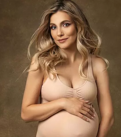 Când naște Andreea Ibacka. Cum a fost surprinsă actrița la filmările pentru „Adela”. „Tic tac. Au mai rămas…”