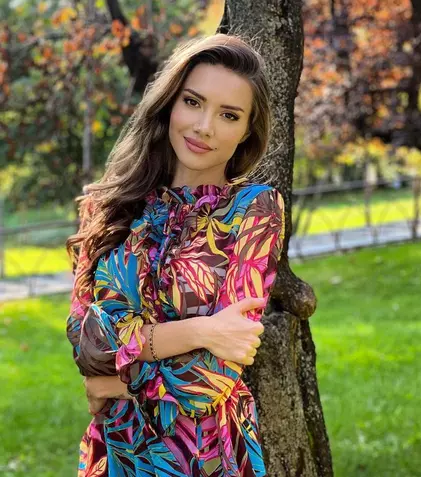 Otilia dezvăluie povestea din spatele piesei „Bilionera”. „În România, a pornit cu stângul”