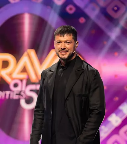 Victor Slav: ”Eu sunt ochiul telespectatorului la Bravo, ai stil! Celebrities”