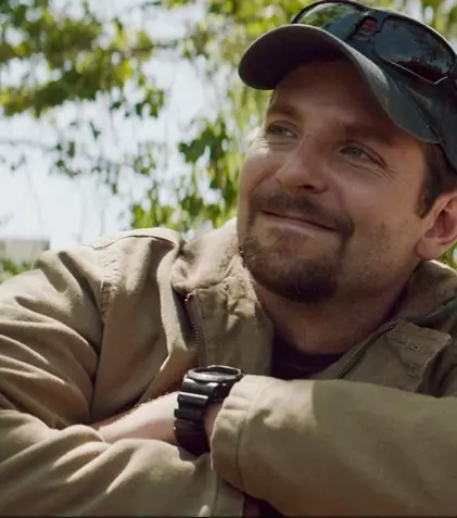 Filme la TV azi, 4 noiembrie: „Lunetistul american”, „Negociatorul”, „Legea lui Banks”, „30 de minute sau mai puțin”