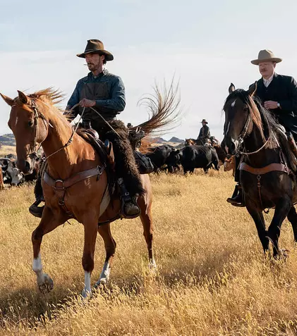 Netflix a lansat trailerul filmului „În ghearele câinilor” / „The Power of the Dog”, cu  Benedict Cumberbatch și Kirsten Dunst. Când e premiera