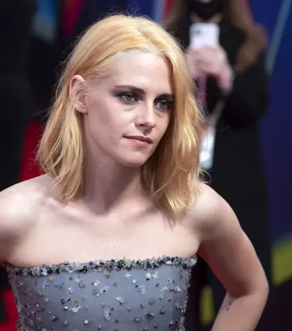 Reacția uimitoare a lui Kristen Stewart când i s-a spus că Harry și Meghan Markle locuiesc în California