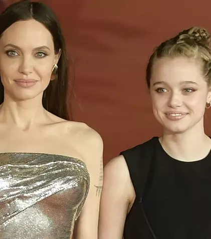 10 tinere care seamănă leit cu mamele lor celebre