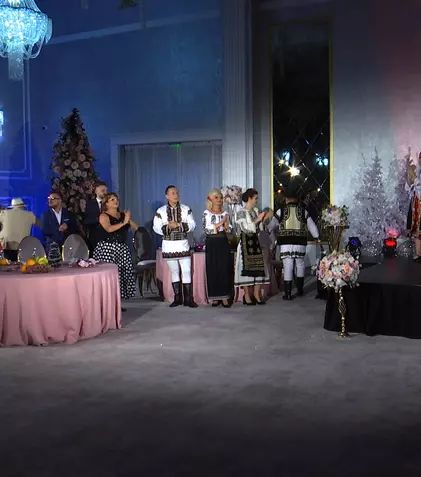 Star Chef, ediție specială de Revelion la Antena Stars. Adriana Trandafir este gazda emisiunii