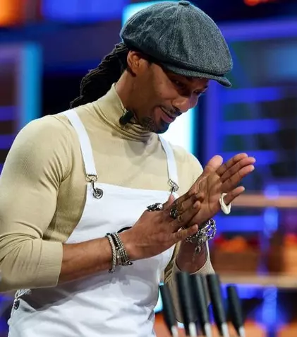 Confruntare la MasterChef 2022. Musty, accident în bucătărie. „Iei foc! Pompieri! Stingeți-i focul”