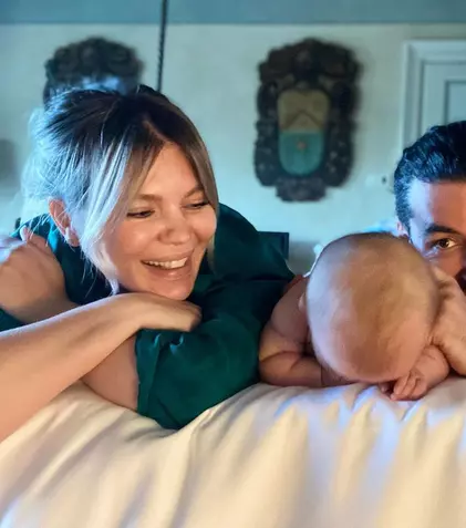 Smiley și Gina Pistol, prima vacanță alături de fiica lor. Imagini superbe din destinația exotică