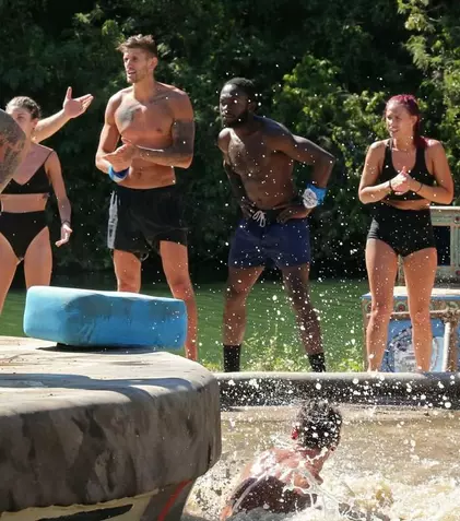 Cătălin Zmărăndescu i-a ironizat pe Războinicii de la „Survivor România” 2022. „Mamă, când îi bat pe aștia de 30 de ani”