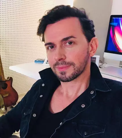 Keo are COVID-19. Ce se întâmplă cu fiica lui în vârstă de 4 ani