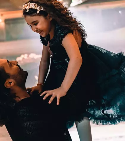 Cum au reacționat fetele lui Pepe la vestea că vor avea un frățior. Gestul la care nu se aștepta nimeni