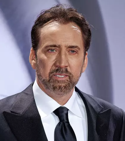 Primele imagini cu Nicolas Cage în rolul lui Dracula. Transformarea este uluitoare