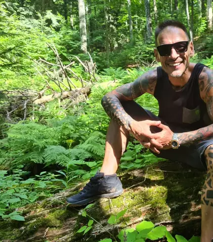 Cu ce se ocupă George Vintilă la 51 de ani ai săi, după ce s-a retras din radio: „Acum mă mai uit și în buletin”