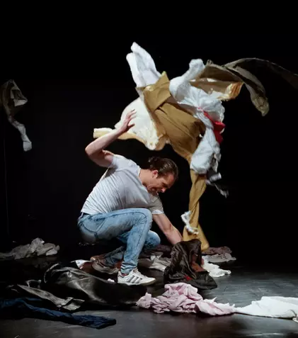 „Mica serenadă” a genialului Mozart, transpusă în mișcare de maestrul Gigi Căciuleanu, se joacă în weekend la ARCUB