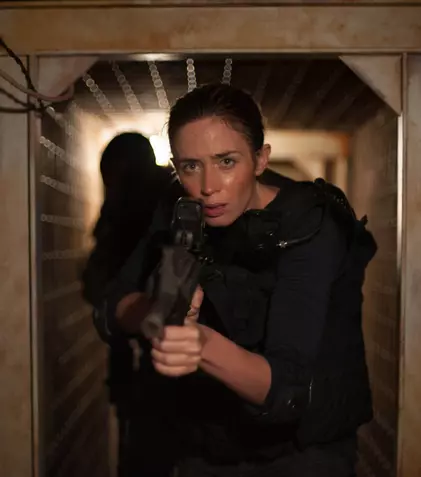 Filme la TV azi, 3 mai: „Sicario: Asasinul”, „Îndrăgostiți”, „Sin City”,  „Robin Hood, prințul hoților”