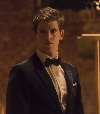 Noul Zorro de la Amazon Prime Video va fi un fost adolescent din „Elite”, de la Netflix