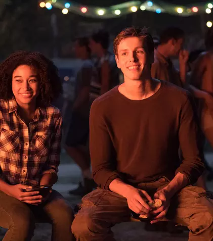 Filme la TV azi, 2 iunie: „Minți periculoase”, „Tenet”, „The Jurassic Games”, „Hitman's Bodyguard 2: Nevasta asasinului”