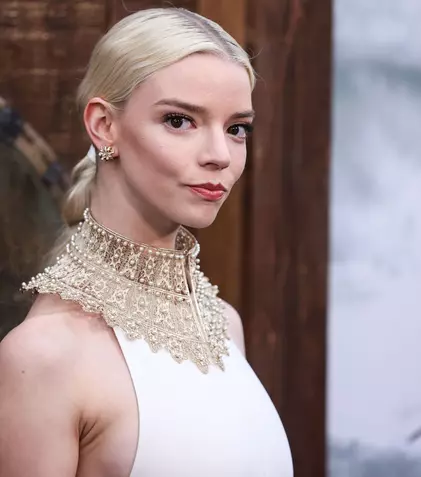Anya Taylor-Joy s-a căsătorit în mare secret. Cine este soțul actriței din „Gambitul damei”