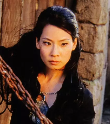 Cum arată Lucy Liu, la 22 de ani de la lansarea „Îngerii lui Charlie”. Are 53 de ani și a descoperit elixirul tinereții