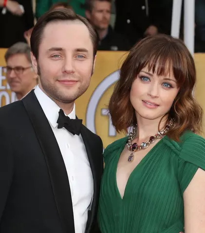 Alexis Bledel din „Povestea slujitoarei” și soțul ei, Vincent Kartheiser, divorțează după 8 ani de căsnicie