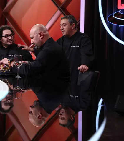 „Chefi la cuțite”, 10 octombrie 2022. Ultima luptă pentru amuletă vine cu un ingredient cu aspect șocant