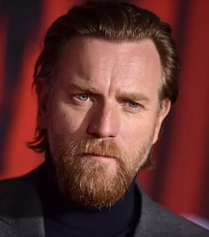 Ewan McGregor joacă rolul principal în miniseria „Un gentleman la Moscova”. Când va fi premiera
