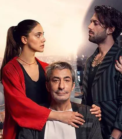 Erkan Petekkaya, din „Furtună pe Bosfor”, face furori cu noul lui serial, „Acea fată”