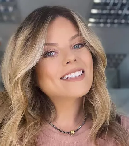 Roxana Hulpe, despre emoțiile prin care a trecut când a aflat că e însărcinată. Cum a reacționat soțul vedetei Pro TV. „I-am așezat testul în față”