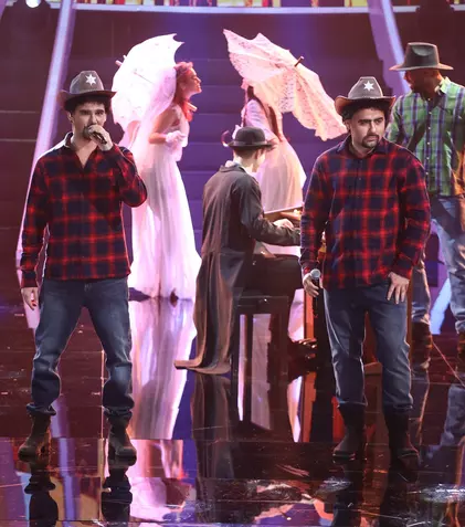 „Te cunosc de undeva” 2022. Emi și Cuza se transformă într-unul dintre jurații emisiunii. „Avem emoţii foarte mari!”