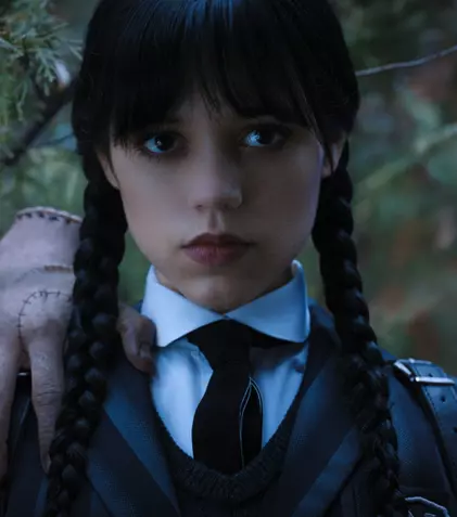România, văzută prin ochii lui Tim Burton. Locurile din țara noastră în care s-a filmat serialul Netflix „Wednesday”