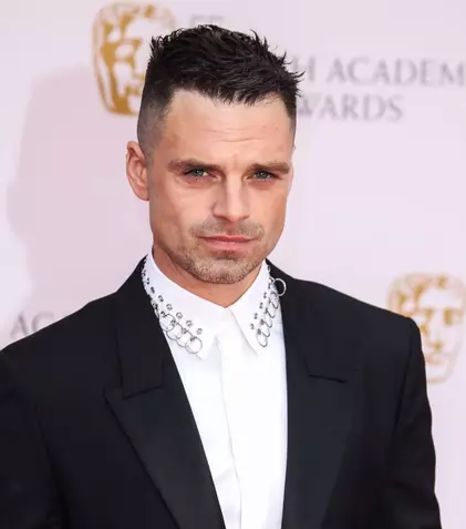 Actorul român Sebastian Stan a fost nominalizat la Globurile de Aur 2023. Cu ce mari actori va lupta pentru un premiu