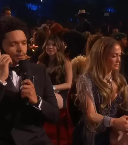 Gata cu luna de miere? Jennifer Lopez s-a răstit în văzul lumii la Ben Affleck la gala Premiilor Grammy. Nu e prima dată când e prinsă în offside!