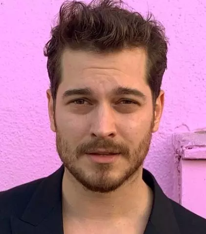 Çağatay Ulusoy își pregătește revenirea pe Netflix. Ce știm până acum despre noul serial