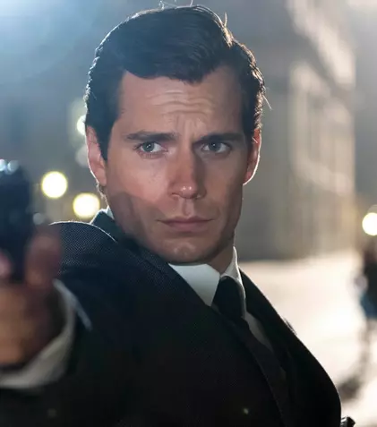 Cine i s-a alăturat lui Henry Cavill în noul film al lui Guy Ritchie