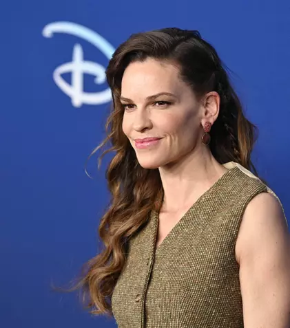 Hilary Swank a născut gemeni! Prima imagine cu bebelușii. „Nu a fost ușor”