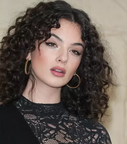 Superba Deva Cassel va juca în miniseria Netflix inspirată de capodopera „Ghepardul”