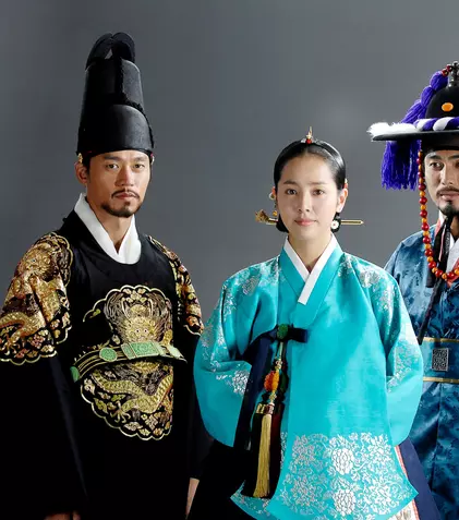 TVR 1 reia serialul coreean „Furtună la palat”. Când e programat primul episod